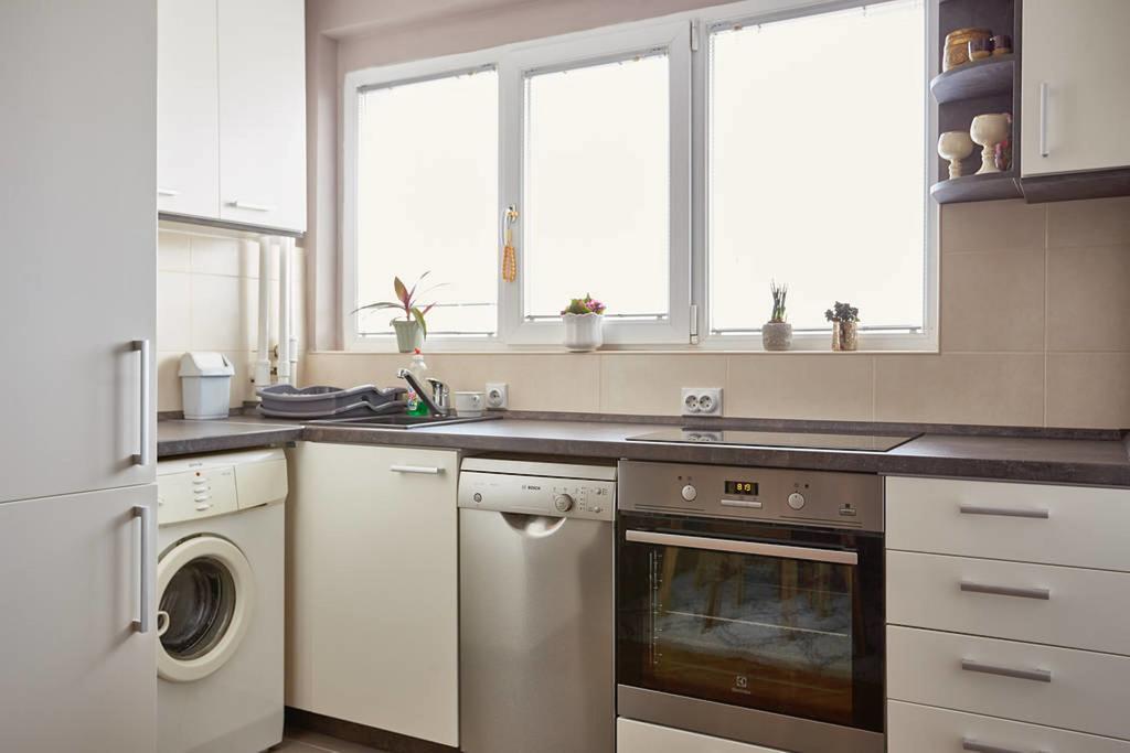 Spacious Modern Apartment In Peaceful Neighborhood สโกเปีย ภายนอก รูปภาพ