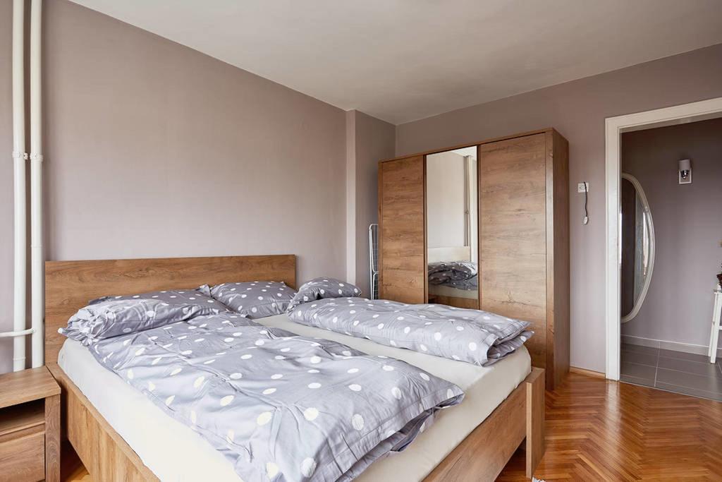 Spacious Modern Apartment In Peaceful Neighborhood สโกเปีย ภายนอก รูปภาพ